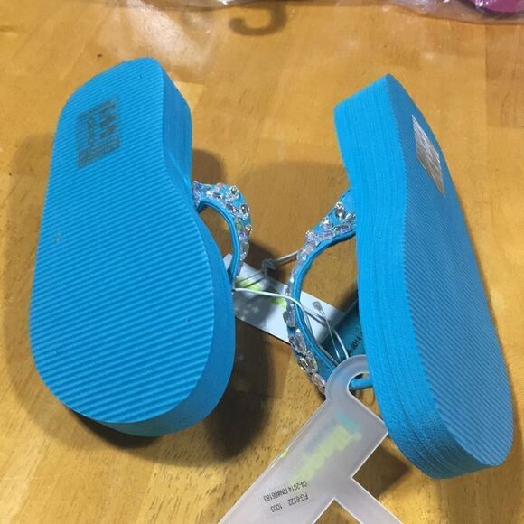 Capelli rhinestone strapped flip flops blue size 1-2 NWT - Picture 5 of 6